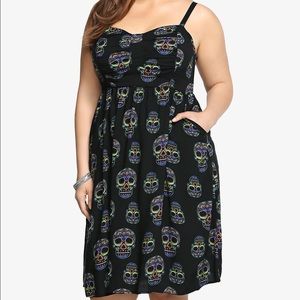 TORRID Sugar Skull Dress With pockets .